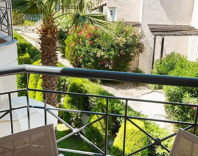 Sun Exclusive Seaside Apartahotel 4*